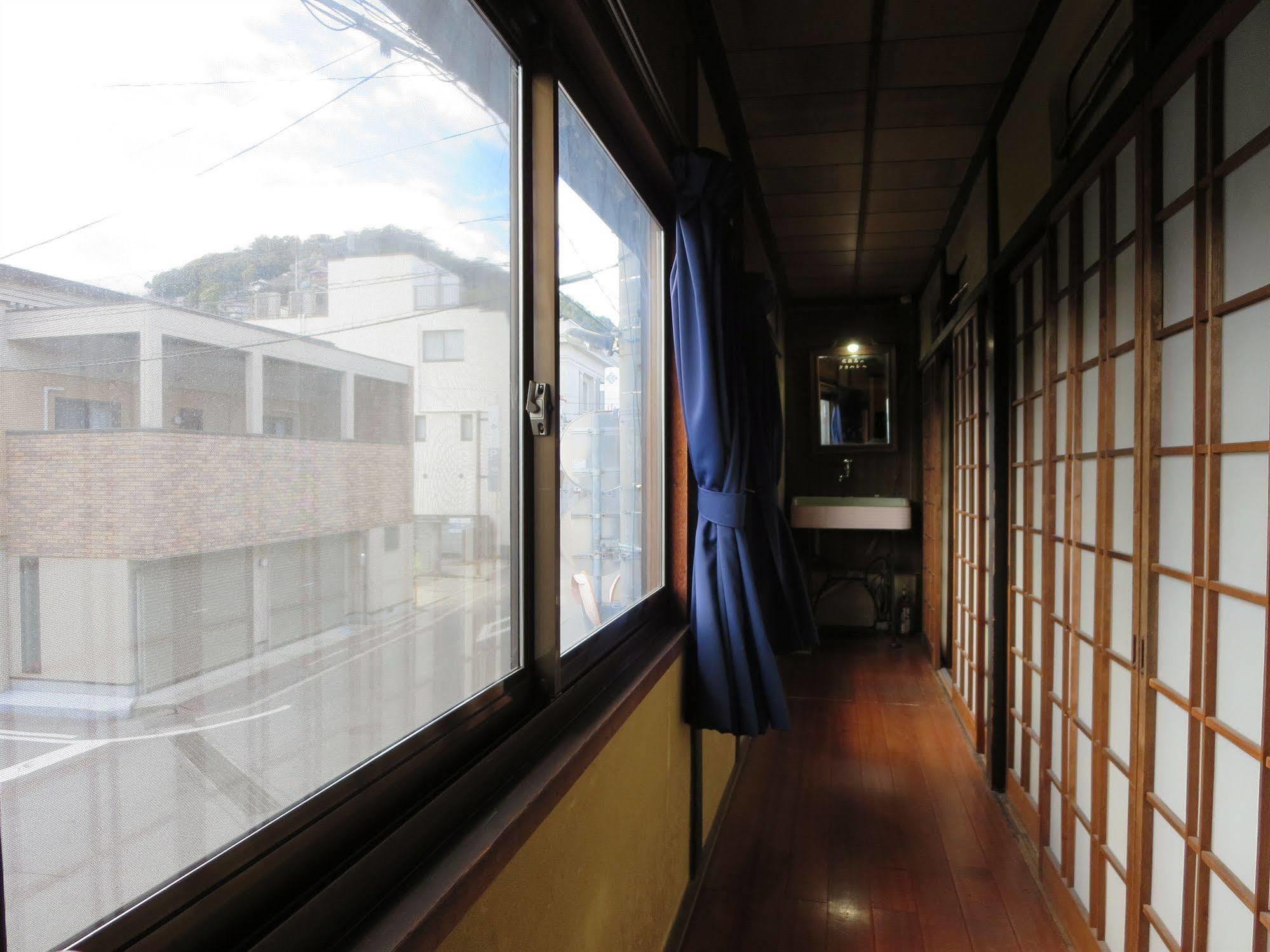 Onomichi Guesthouse Fuji Hostel Экстерьер фото